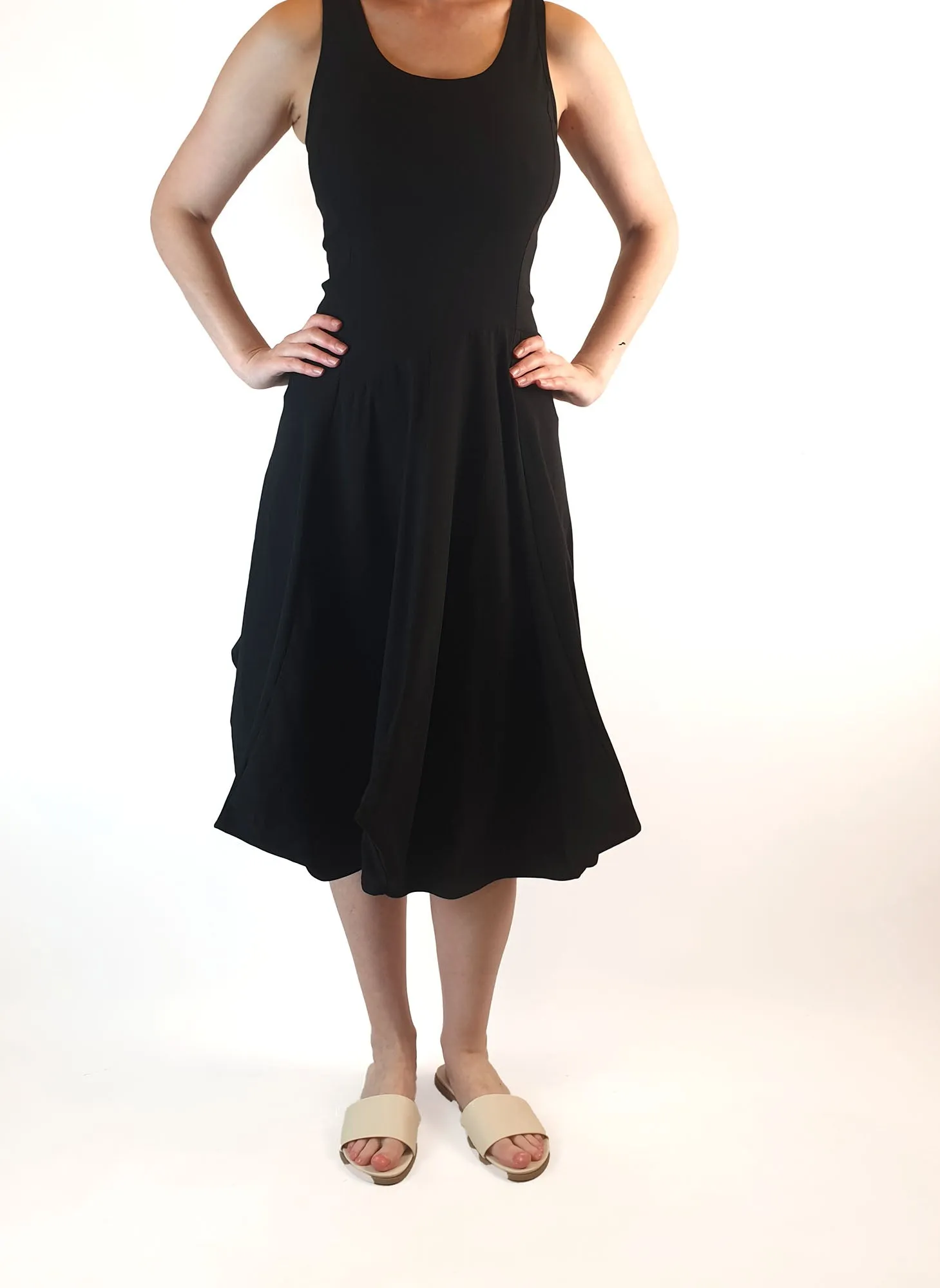 Ammo black sleeveless dress size S, fits AU6