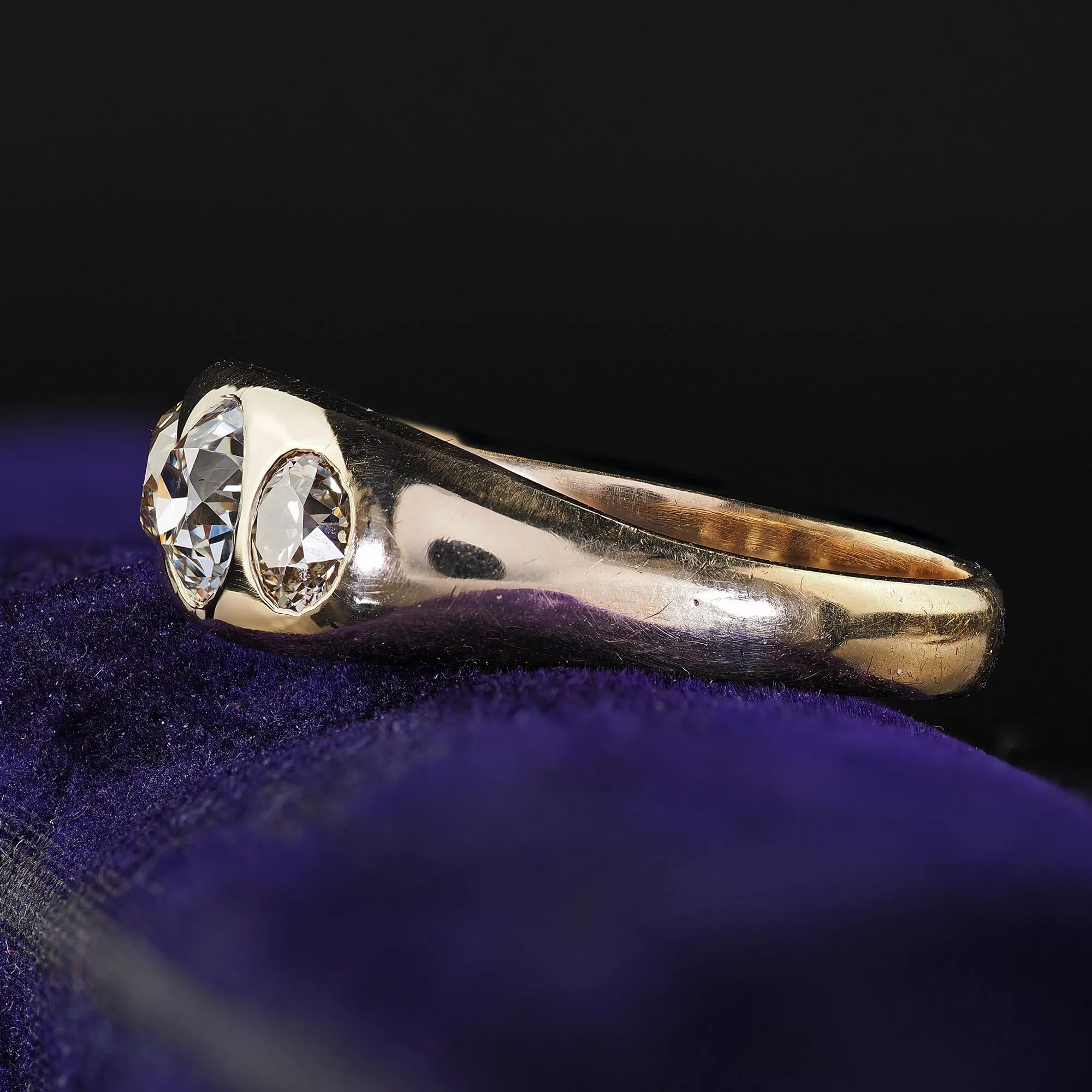 Antique Art Deco 10K Yellow Gold Old European Cut Diamond Three Stone Gypsy Ring - GIA
