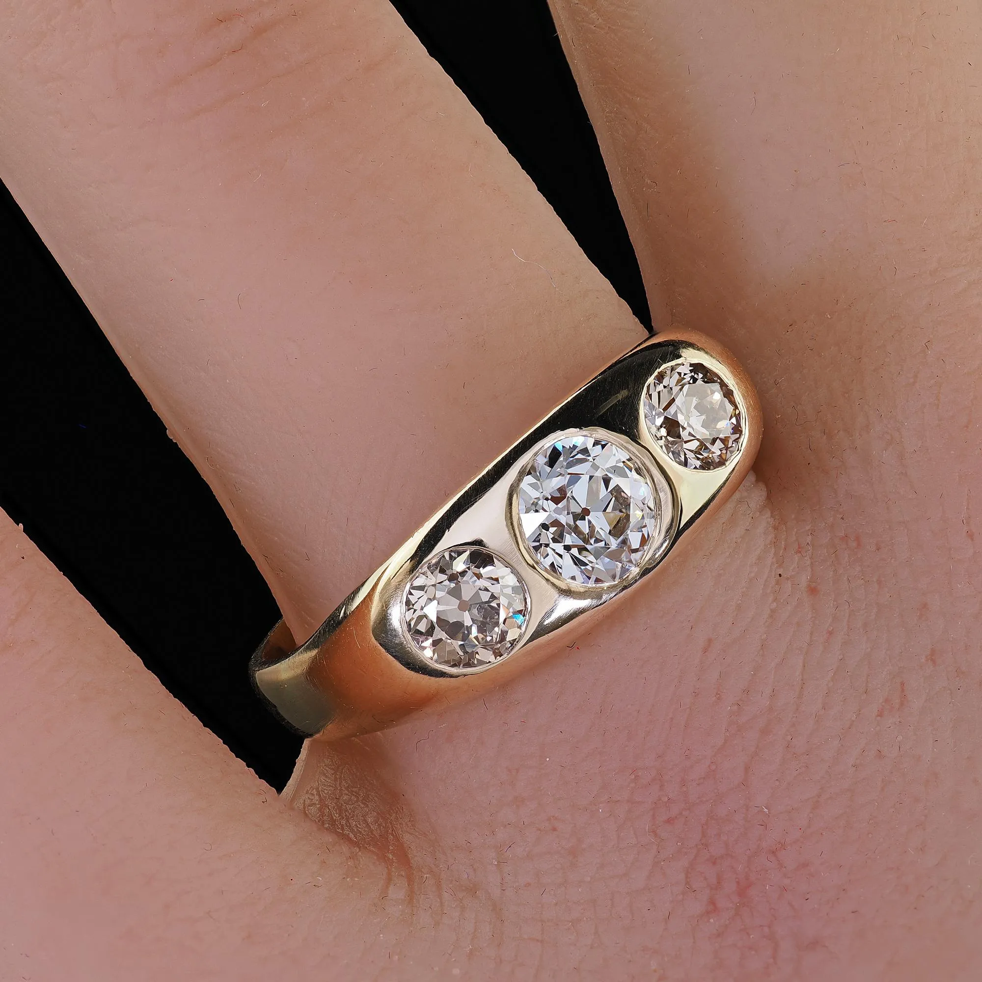 Antique Art Deco 10K Yellow Gold Old European Cut Diamond Three Stone Gypsy Ring - GIA