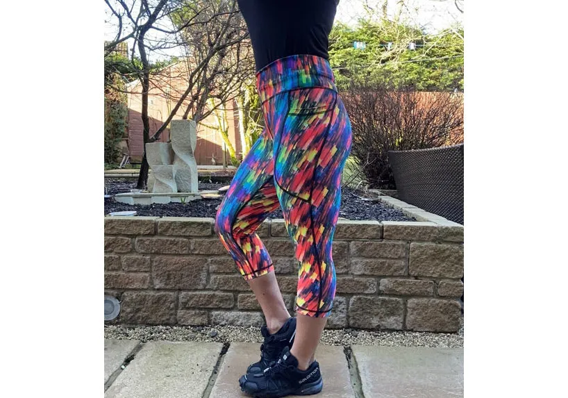 Capri Rainbow Blitz leggings with pockets
