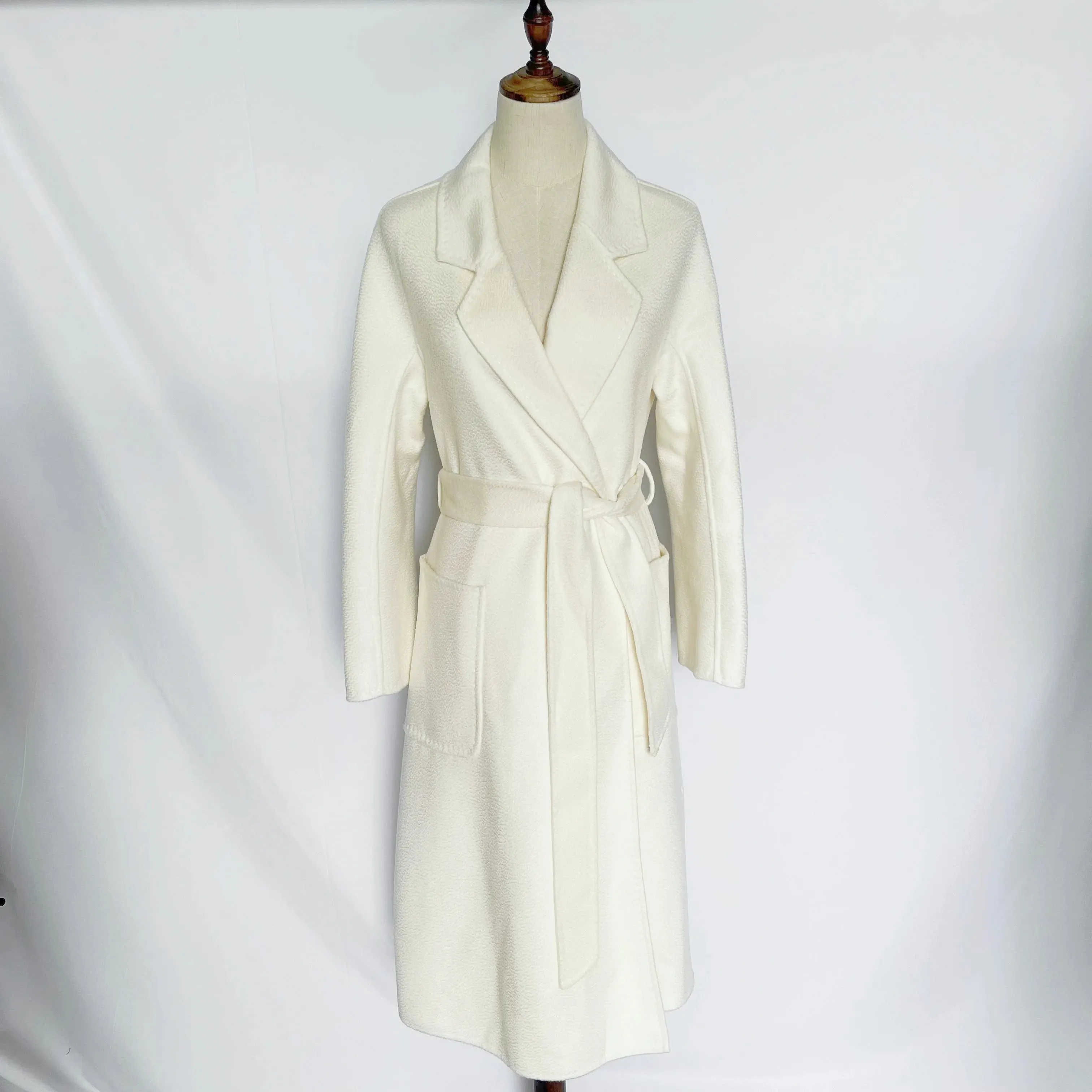 Cashmere Coat for Women – Winter Mid-Length Corrugated Design, Black & Beige