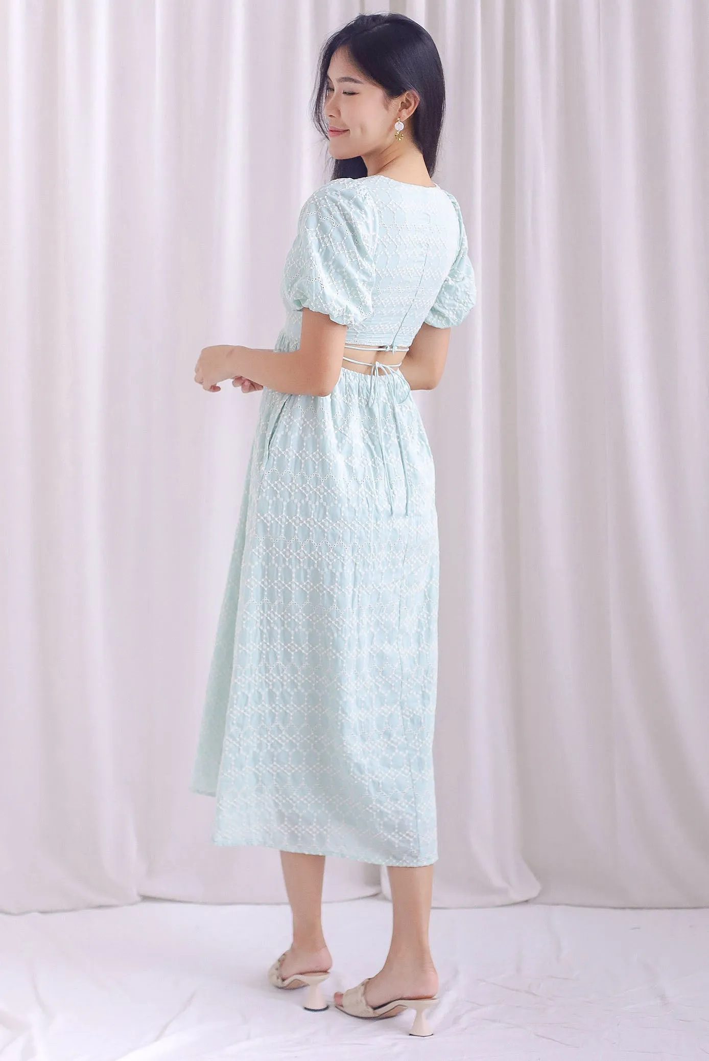 Clifford Embro Puffy Sleeve Tie Back Maxi Dress In Mint Green
