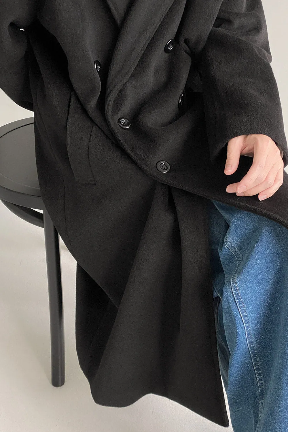 Double-breasted over-the-knee thickened woolen coat