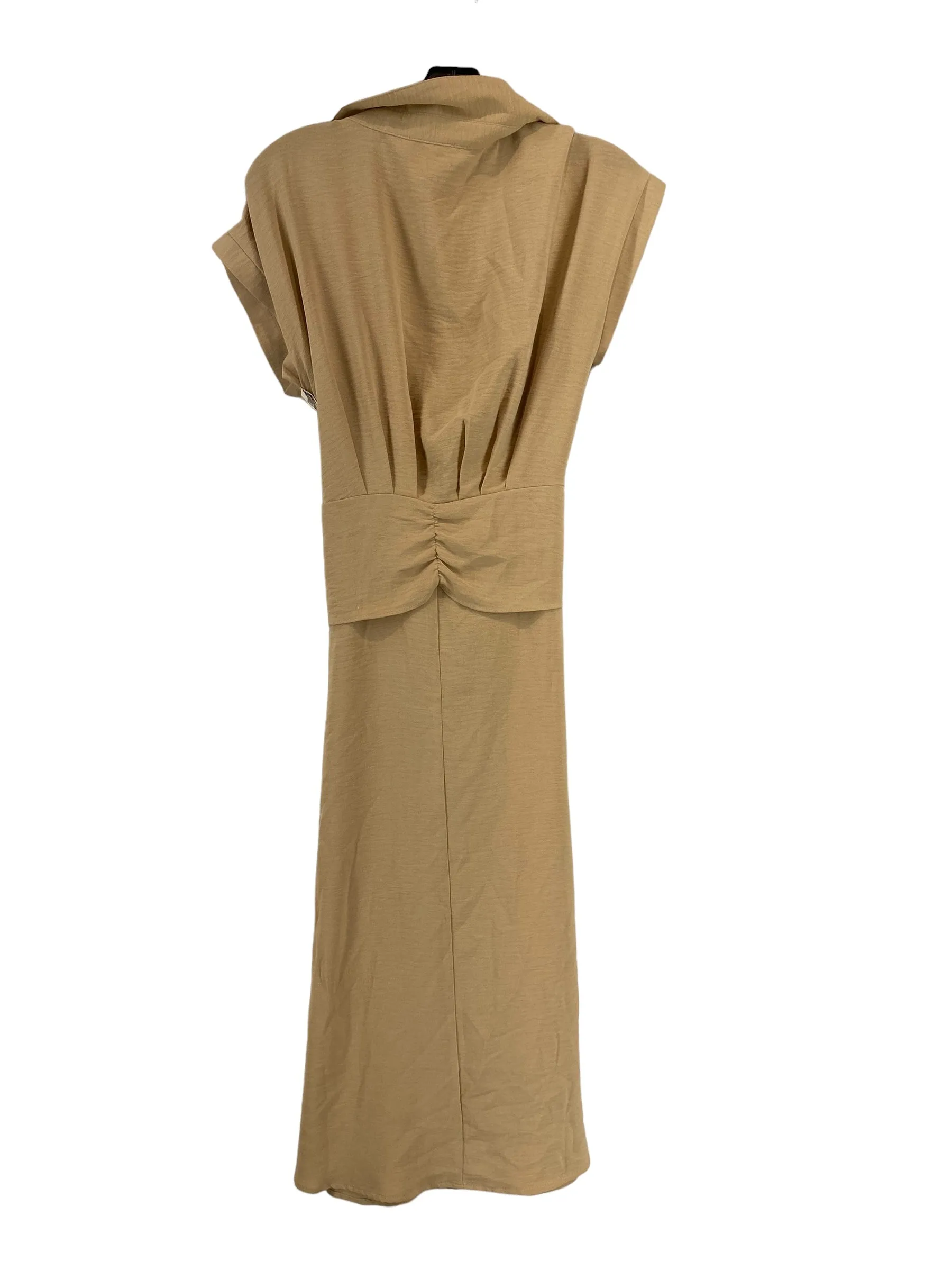 Dress Casual Maxi By Clothes Mentor In Beige, Size: L