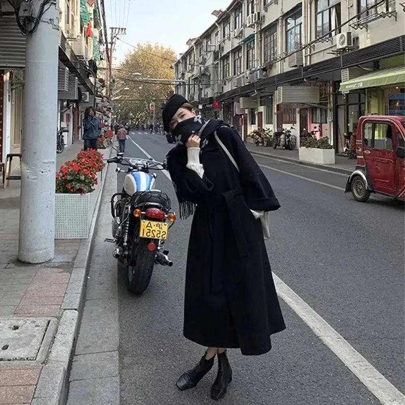 Fashion 100% Wool Coat – Black Oversized Lapel Coat with Belt for Women