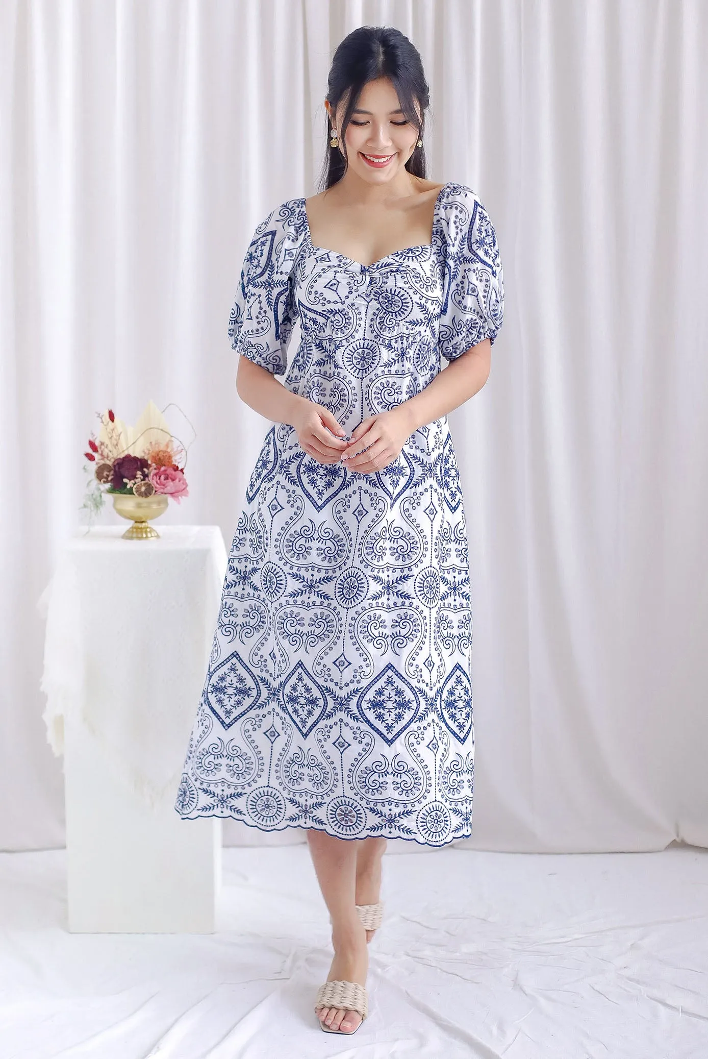 Felesha Embro Puffy Sleeve Knot Midi Dress In Navy Blue