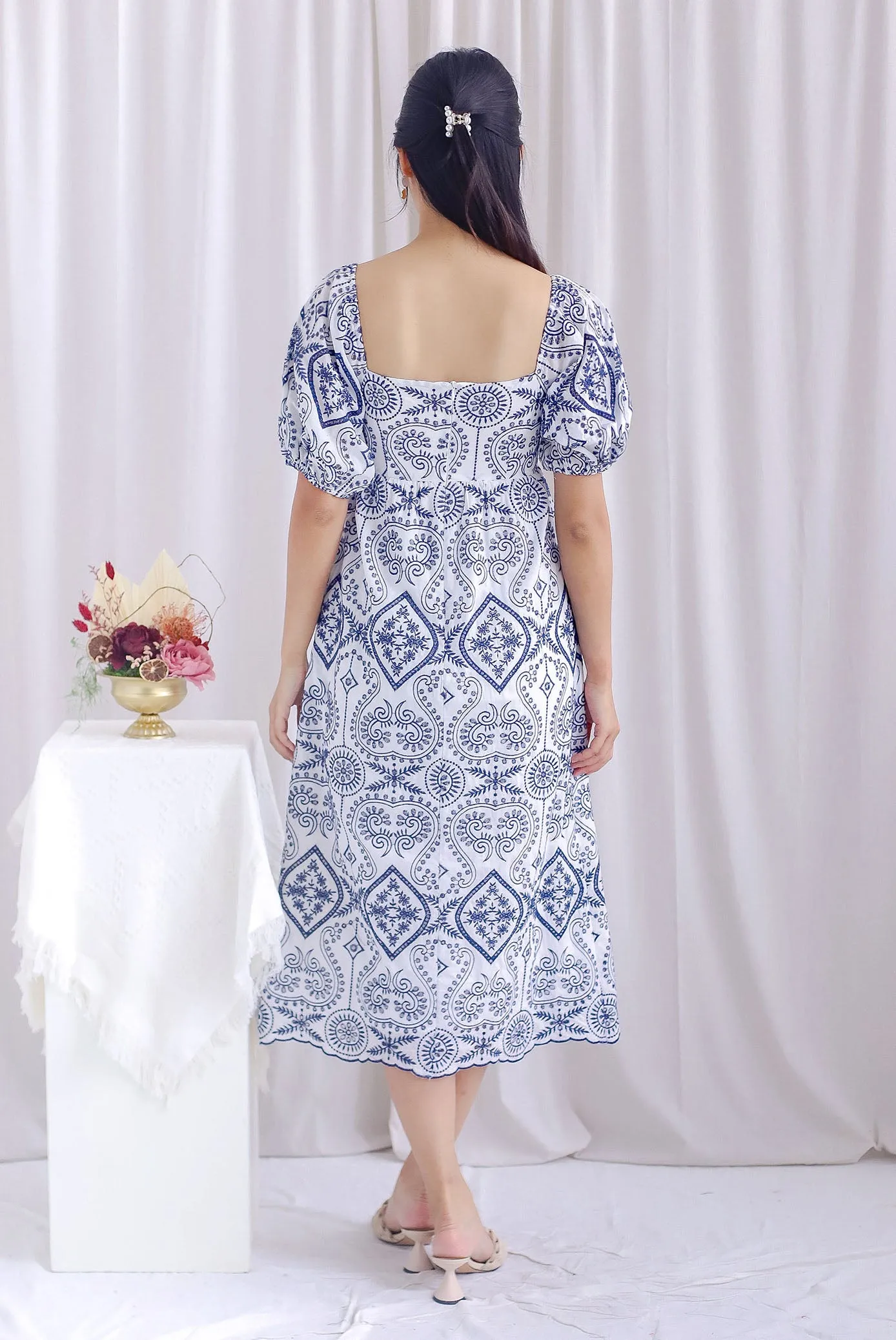 Felesha Embro Puffy Sleeve Knot Midi Dress In Navy Blue