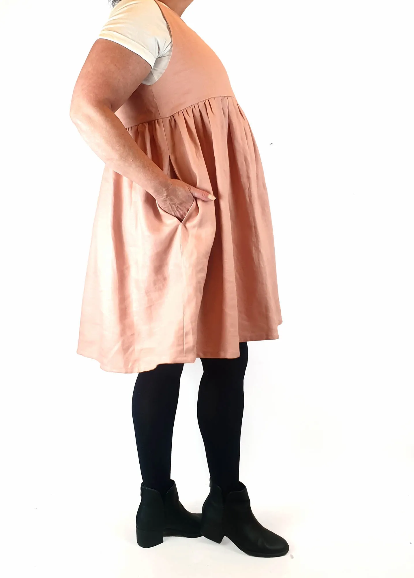 Handmade pink linen sleeveless dress with pockets, best fits 16