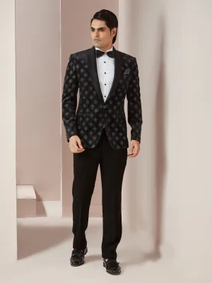 Illusionary Blazer With Sleek Pants in Black
