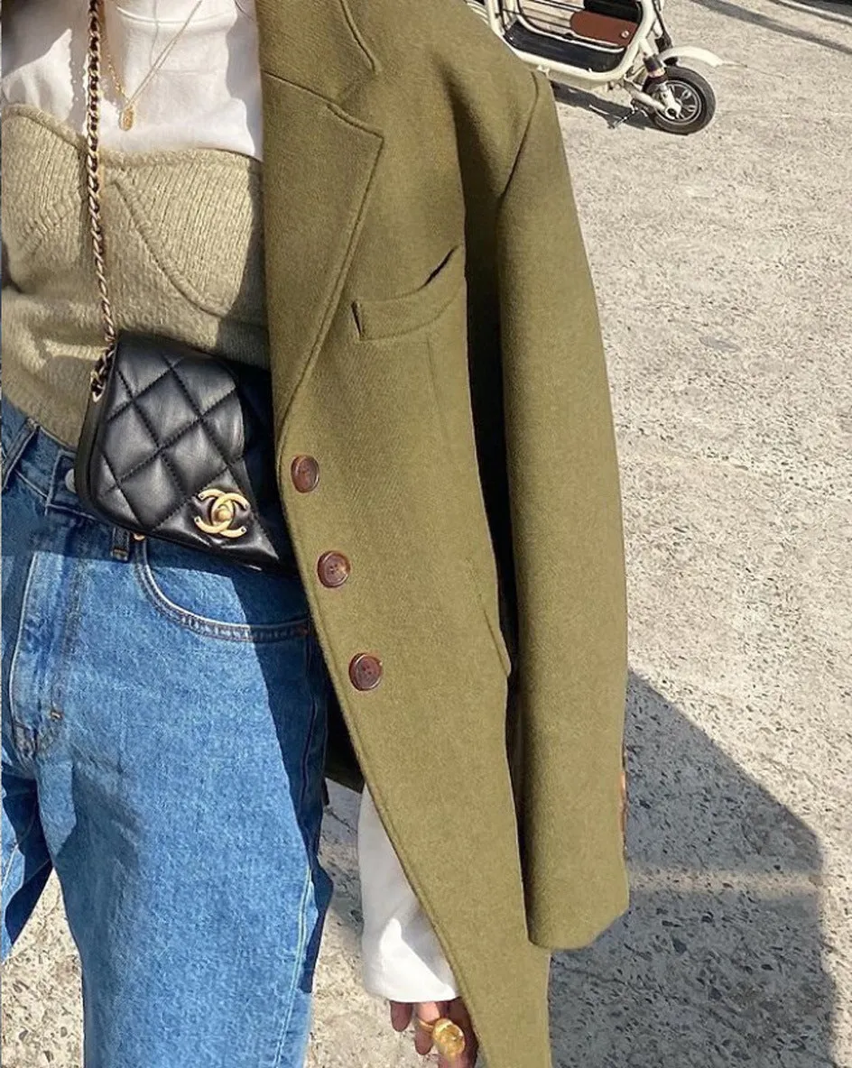 Lapeled single-breasted loose woolen jacket