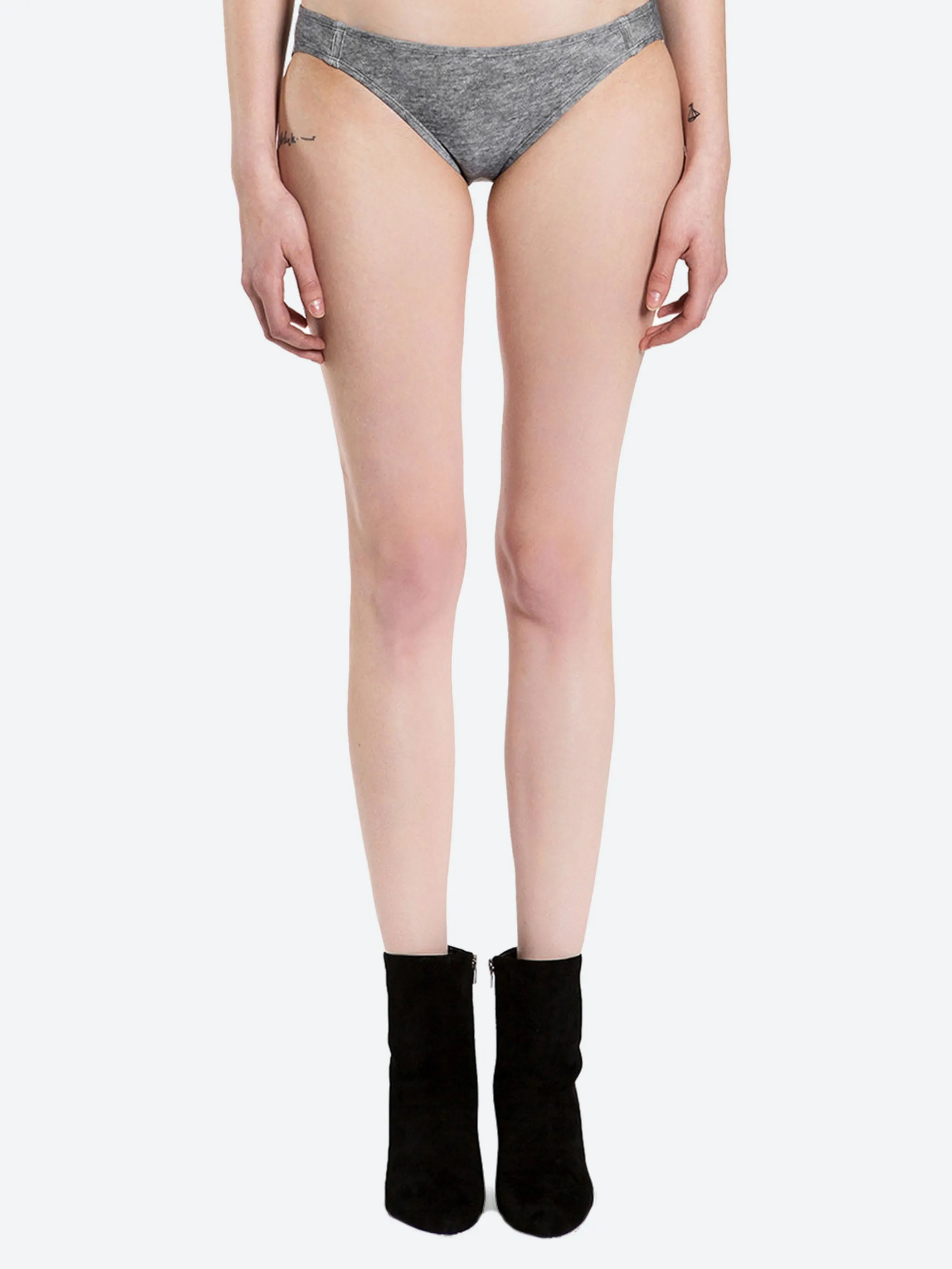 Naomi Bottom