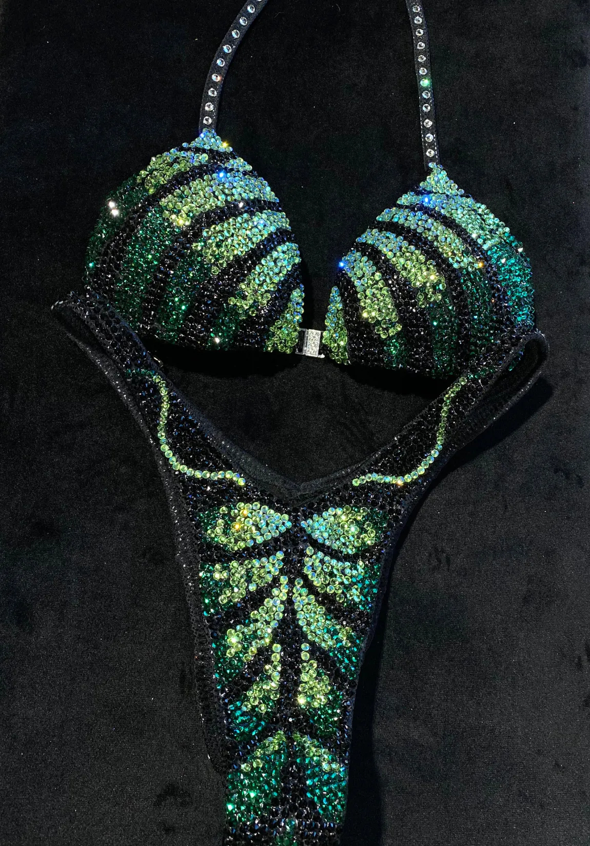 Powerful Gradient Figure Competition Suit