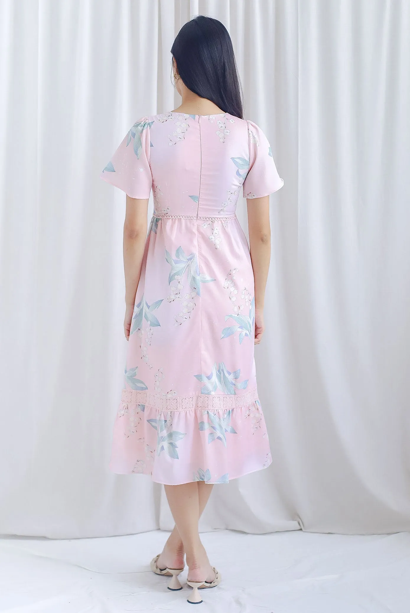 *Restocked* Eirini Lattice Insert Sleeved V Neckline Floral Dress In Pink