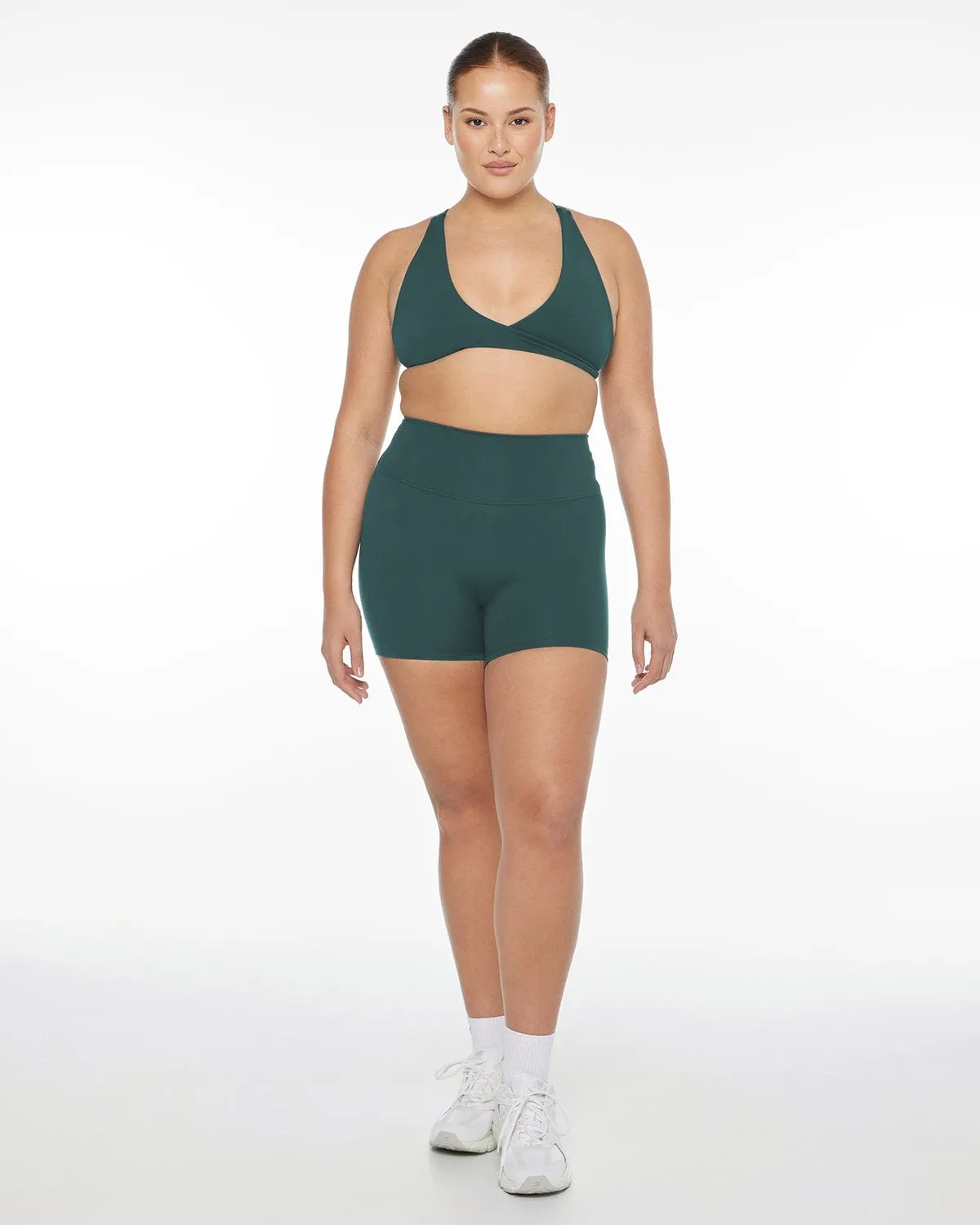 Serenity Scrunch Shorts 4" | Forest Green